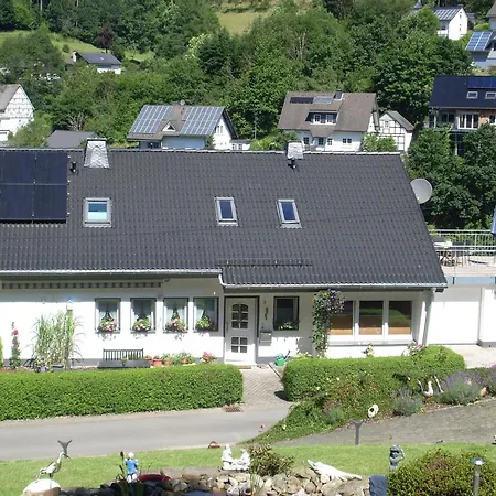 Am Waldrand * Schmallenberg