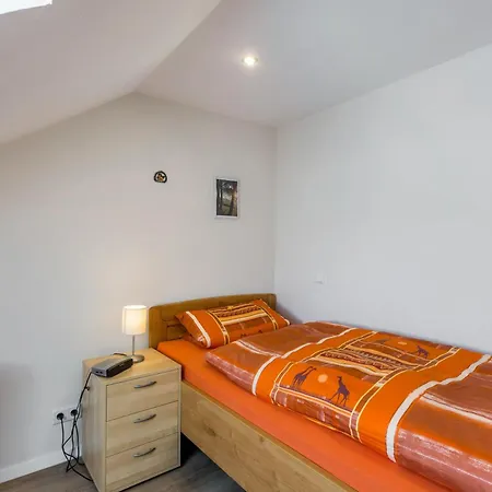 Am Waldrand דירה